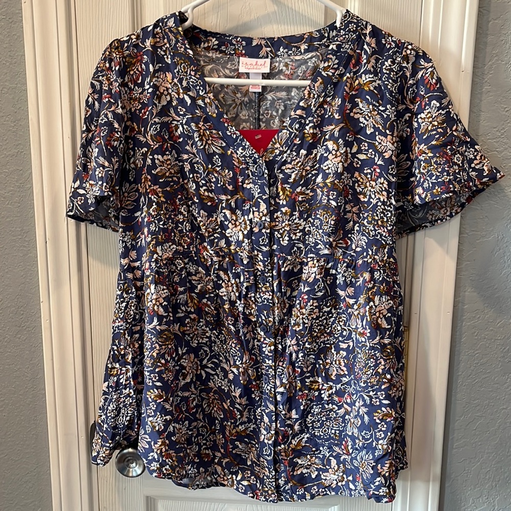 Isabel maternity by Ingrid & Isabel, short sleeve blouse, blue floral, small,NWT